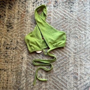 VRG GRL green halton wrap crop